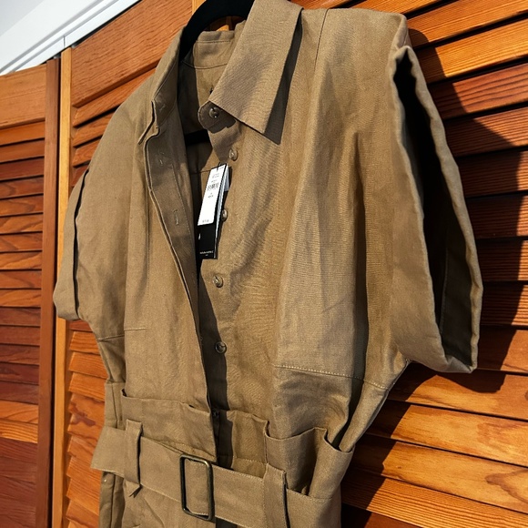 Banana Republic Petite Jumpsuit NWT - Picture 4 of 7